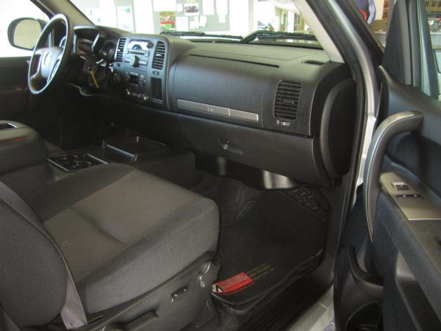 GMC Sierra 1500 2011 photo 2