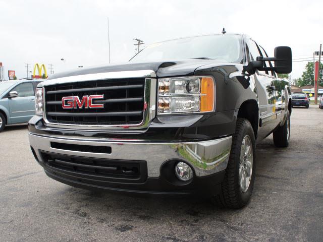 GMC Sierra 1500 SLT Pickup Truck