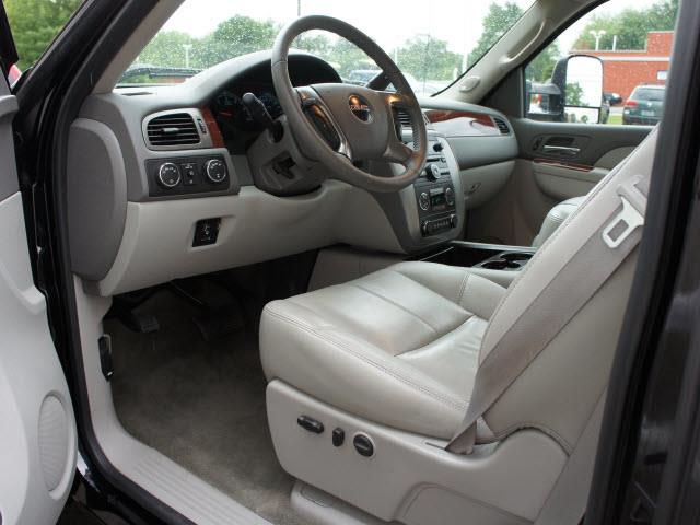 GMC Sierra 1500 2011 photo 1