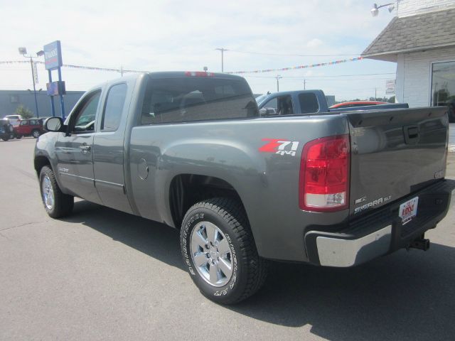 GMC Sierra 1500 2011 photo 1