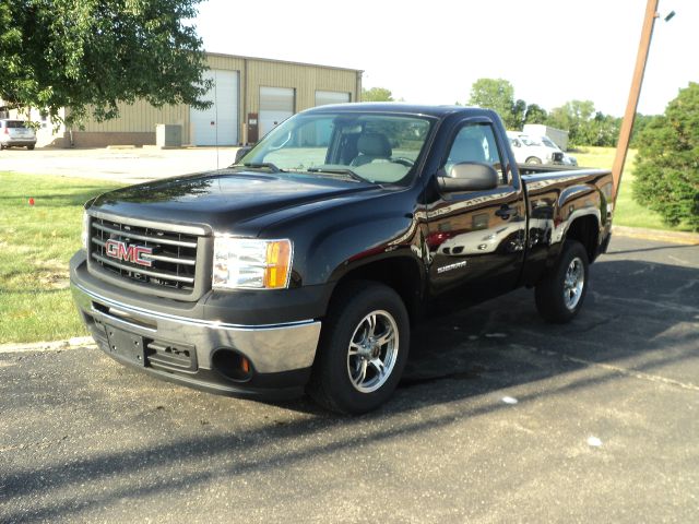 GMC Sierra 1500 4dr Sdn Auto GLS w/XM Pickup Truck