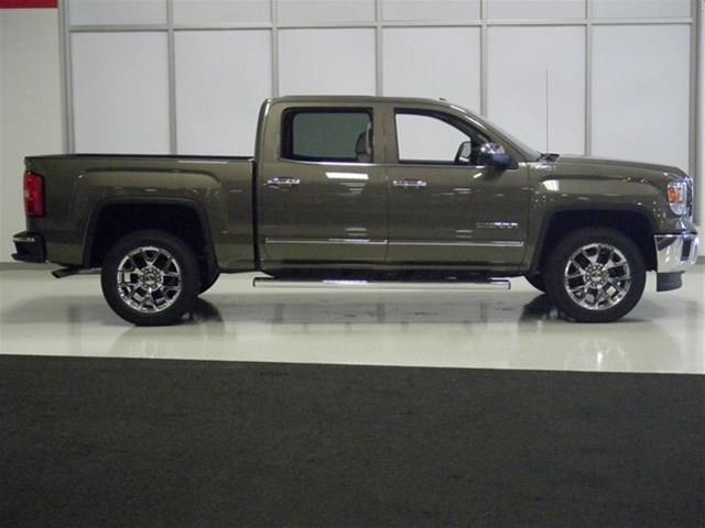 GMC Sierra 1500 2DR 3.8 GRD TOUR AT Pickup Truck