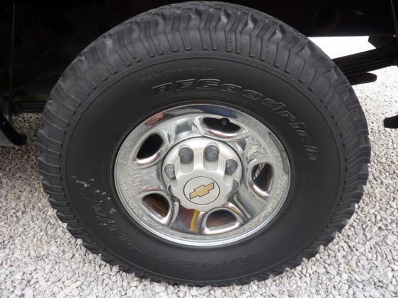 GMC Sierra 2500 1999 photo 3