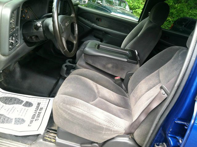 GMC Sierra 2500 2003 photo 1