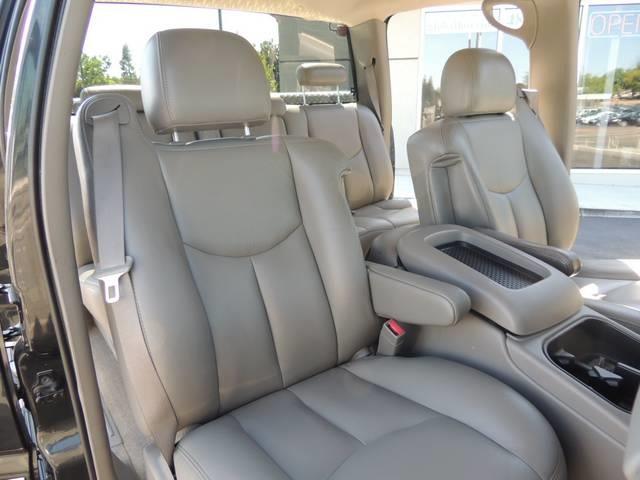GMC Sierra 2500 2003 photo 19