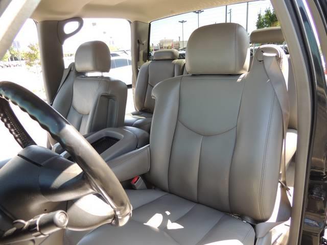 GMC Sierra 2500 2003 photo 26