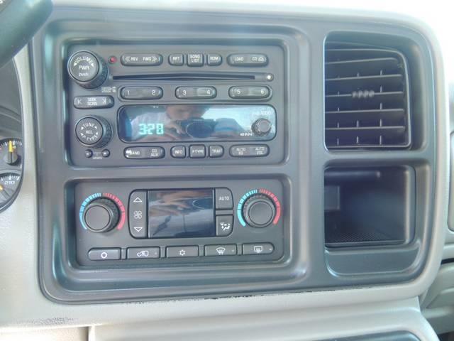 GMC Sierra 2500 2003 photo 37