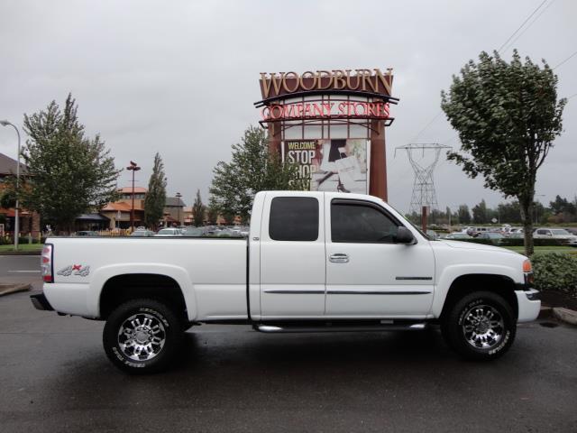 GMC Sierra 2500 2003 photo 4