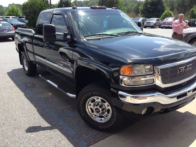 GMC Sierra 2500 2004 photo 1