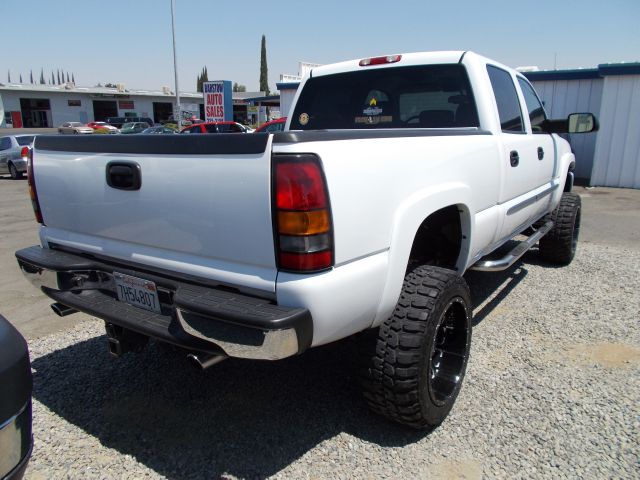 GMC Sierra 2500 2004 photo 4