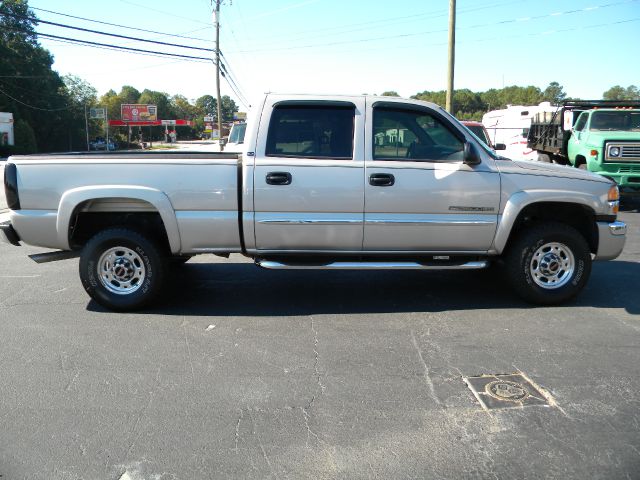 GMC Sierra 2500 2004 photo 2