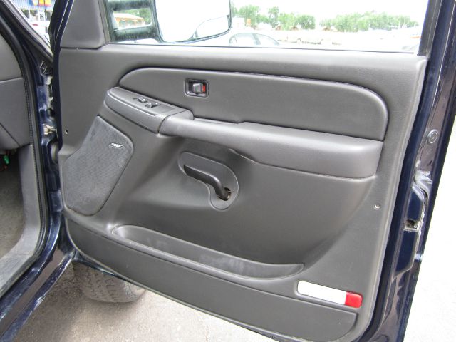 GMC Sierra 2500 2005 photo 2
