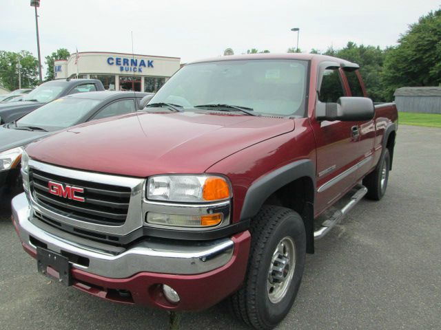 GMC Sierra 2500 Standard 4X4 Hardtop Pickup Truck