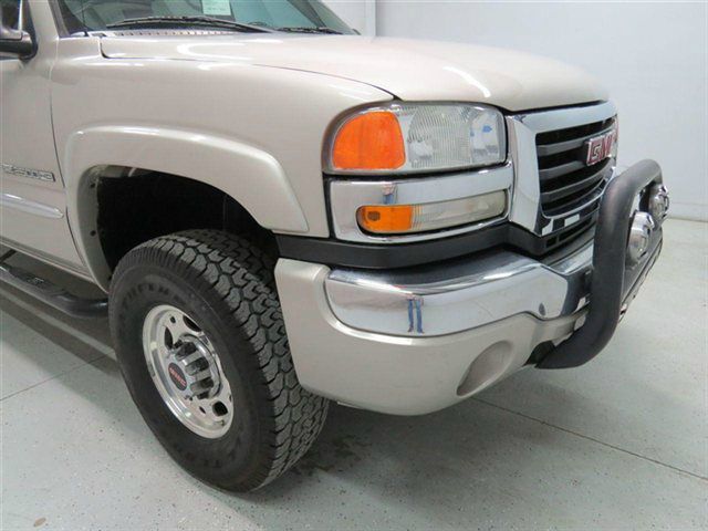 GMC Sierra 2500 2006 photo 18