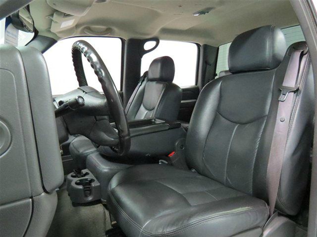 GMC Sierra 2500 2006 photo 3