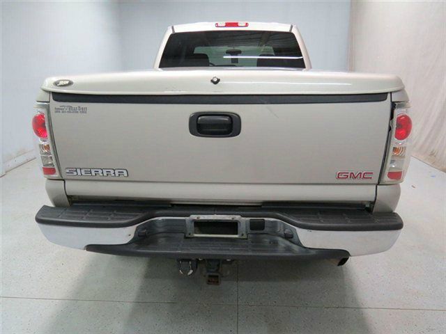 GMC Sierra 2500 2006 photo 8