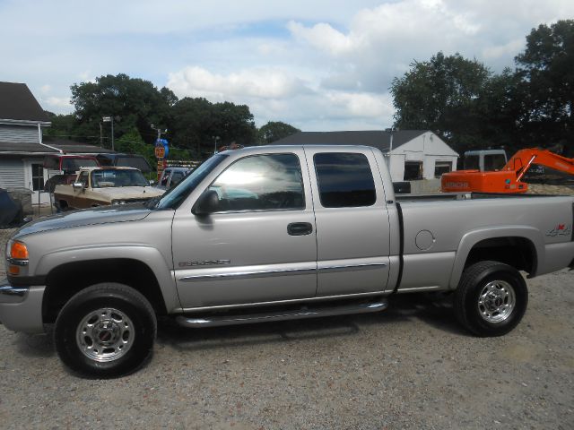 GMC Sierra 2500 Cont. ED Pickup Truck