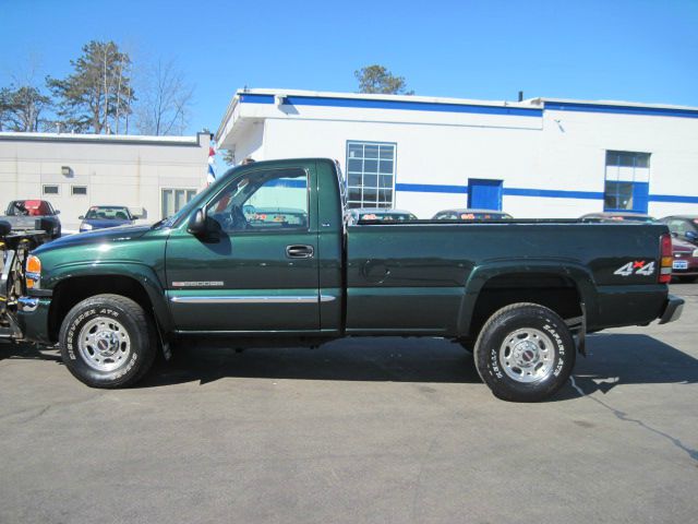GMC Sierra 2500 2006 photo 2