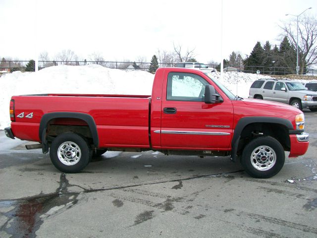 GMC Sierra 2500 2006 photo 2