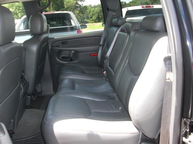 GMC Sierra 2500 2006 photo 3