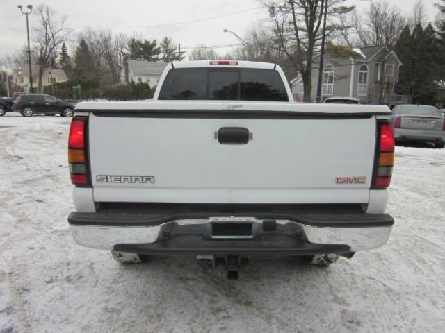 GMC Sierra 2500 2006 photo 2