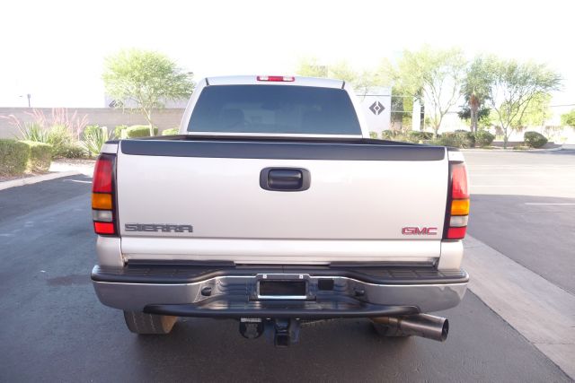 GMC Sierra 2500 2006 photo 11