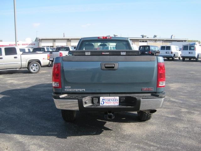 GMC Sierra 2500 2009 photo 4