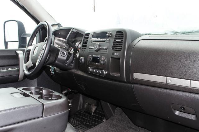 GMC Sierra 2500 2009 photo 1