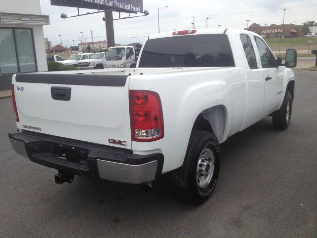GMC Sierra 2500 2010 photo 3