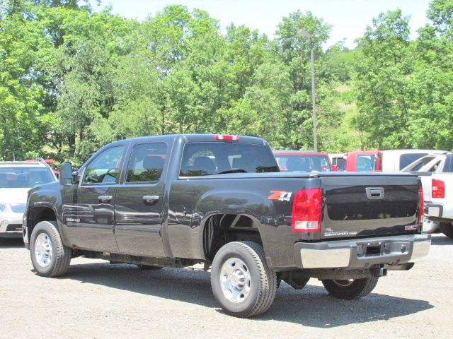 GMC Sierra 2500 2010 photo 1