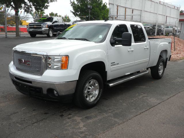 GMC Sierra 2500 2010 photo 4