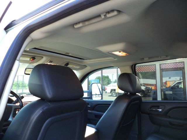 GMC Sierra 2500 2010 photo 2