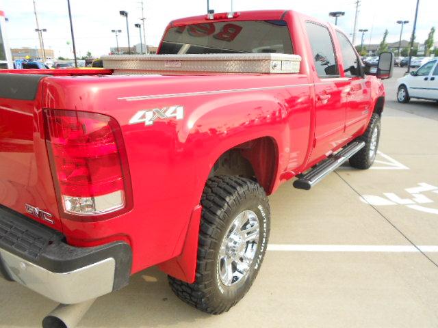 GMC Sierra 2500 2010 photo 4