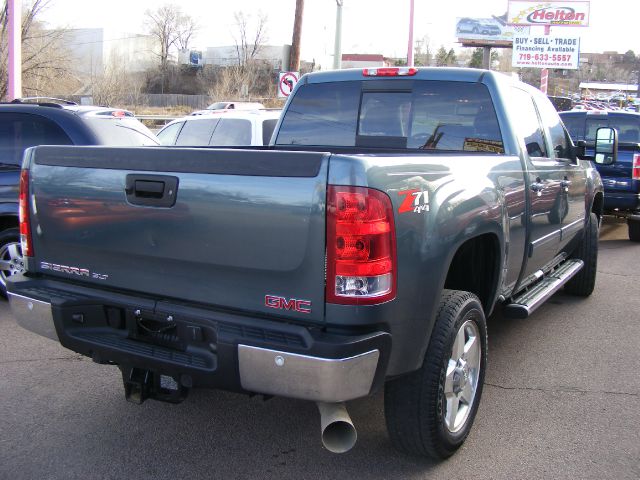 GMC Sierra 2500 SLE Sierra 2WD Pickup Truck
