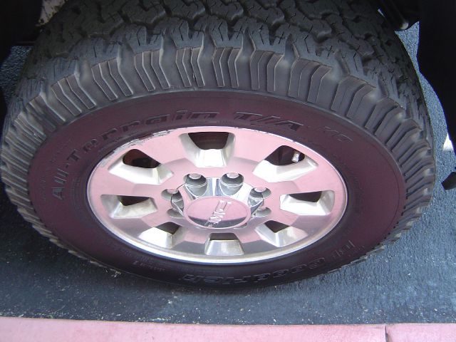 GMC Sierra 2500 2011 photo 3