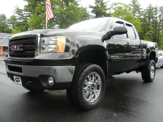 GMC Sierra 2500 LS 4X4 Pickup Truck