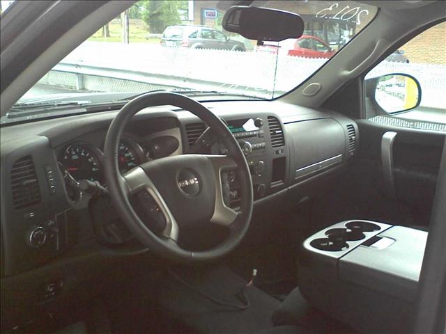 GMC Sierra 2500 2012 photo 4