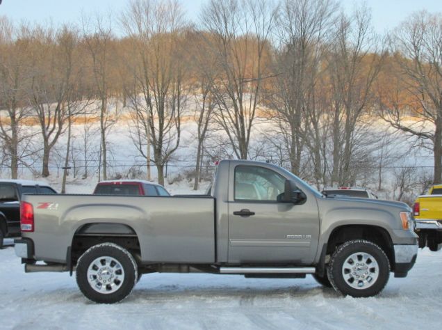 GMC Sierra 2500 2012 photo 3
