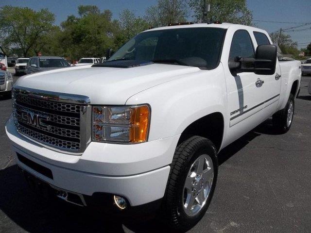 GMC Sierra 2500 EX Sedan 4D Pickup Truck