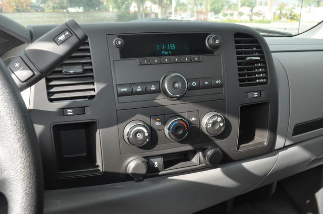 GMC Sierra 2500 2013 photo 3