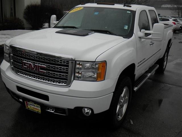 GMC Sierra 2500 2013 photo 2