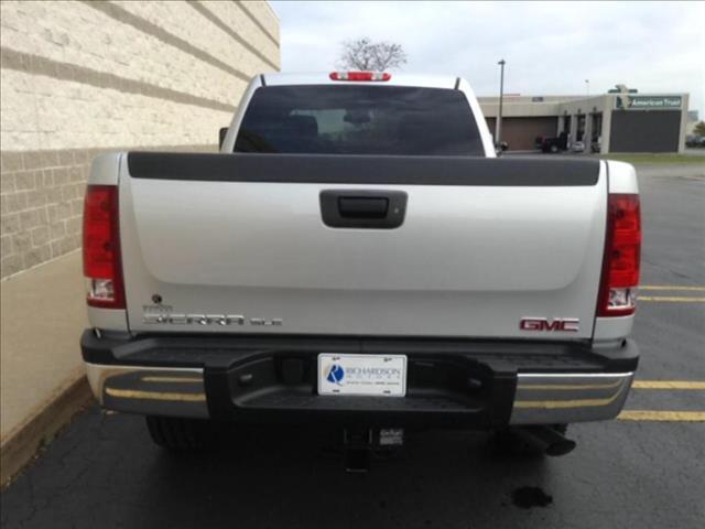GMC Sierra 2500 2014 photo 2