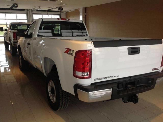 GMC Sierra 2500 2014 photo 3