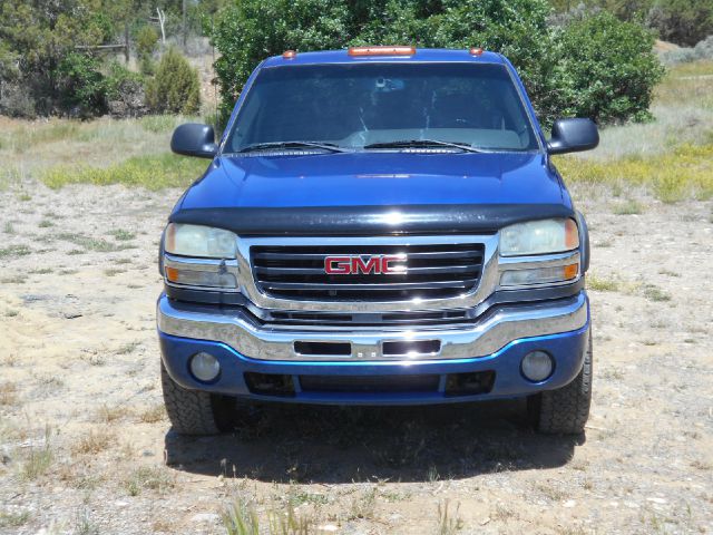 GMC Sierra 2500HD 2003 photo 2