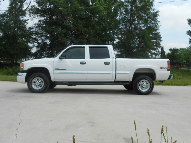 GMC Sierra 2500HD 2005 photo 4