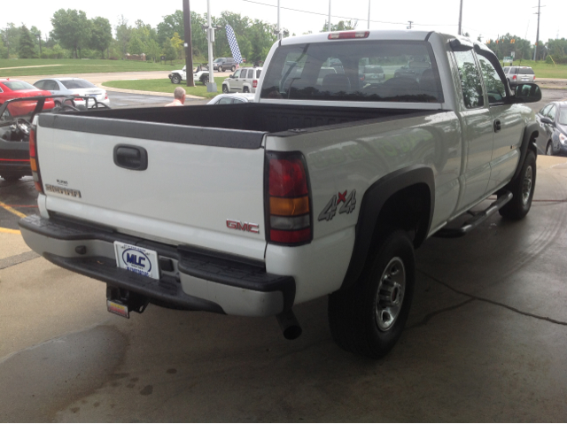 GMC Sierra 2500HD Cont. ED Pickup Truck