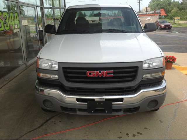 GMC Sierra 2500HD 2006 photo 1