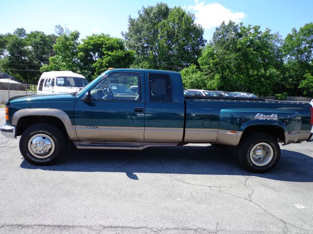 GMC Sierra 3500 Signature Premium Pickup Truck
