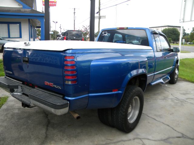 GMC Sierra 3500 Signature Premium Pickup Truck