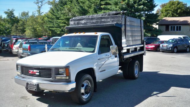 GMC Sierra 3500 Lariat 4D Crew Cab Truck Dump Truck